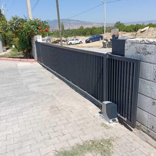 Bahçe Yana Kayar Kapı Sistemleri